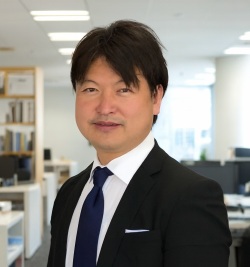 トータルニューエナジー・システムズ株式会社　取締役　岡本 宏　様